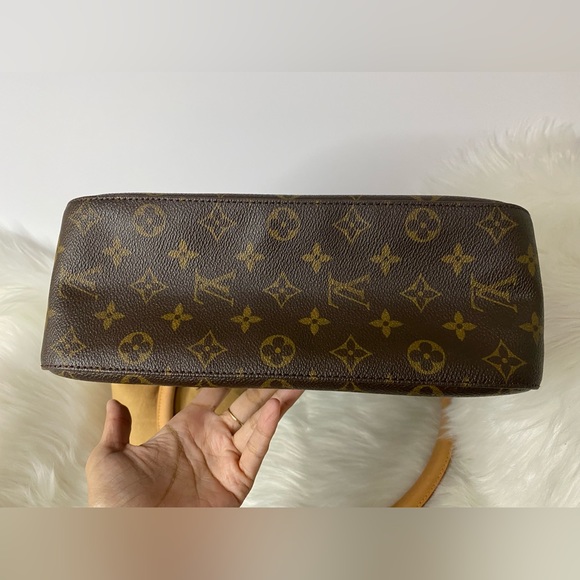 Authentic Pre Loved Louis Vuitton Looping GM Shoulder Bag - Picture 10 of 17